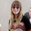 Olivia Wilde est rock'n roll à l'aéroport de Los Angeles le 3 mai 2011.