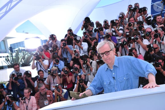 Woody Allen lors du photocall de Minuit à Paris le 11 mai 2011 au festival de Cannes