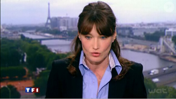 Carla Bruni répond aux questions de Jean-Pierre Pernaut, en direct sur TF1, le 16 mai 2011.