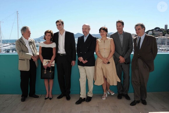 Costa-Gavras, Carole Amiel, Valentin Montand, Jean-Paul Rappeneau à l'occasion de la présentation du Sauvage, dans le cadre de Cannes Classics, lors du 64e Festival de Cannes, le 16 mai 2011.