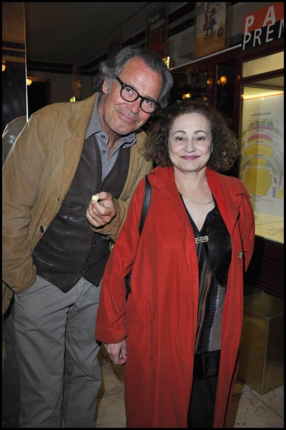 Michel Leeb et Catherine Arditi lors de la 250e représentation de la pièce Le Technicien, au théâtre du Palais-Royal, à Paris, le 18 mai 2011.