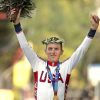 En 2004, Tyler Hamilton décrochait l'or olympique à Athènes. La même année, il écopait de sa première suspension, étant le premier coureur de l'histoire convaincu de dopage par transfusion sanguine. En 2011, cet ancien lieutenant de Lance Armstrong chez US Postal charge le Texan, affirmant l'avoir vu se doper.
