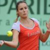 Lors de son premier tour victorieux à Roland-Garros, le 22 mai 2011, Alizé Cornet (photo : le 21 mai 2011) a pensé très fort à son amie Virginie Razzano et à son défunt fiancé Stéphane Vidal...