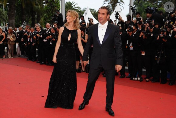 Jean Dujardin et Alexandra Lamy sur le tapis rouge de Cannes le 22 mai 2011