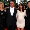 Alexandra Lamy, Jean Dujardin, Michel Hazanavicius et Bérénice Bejo sur le tapis rouge de Cannes le 22 mai 2011