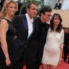 Alexandra Lamy, Jean Dujardin, Michel Hazanavicius et Bérénice Bejo sur le tapis rouge de Cannes le 22 mai 2011