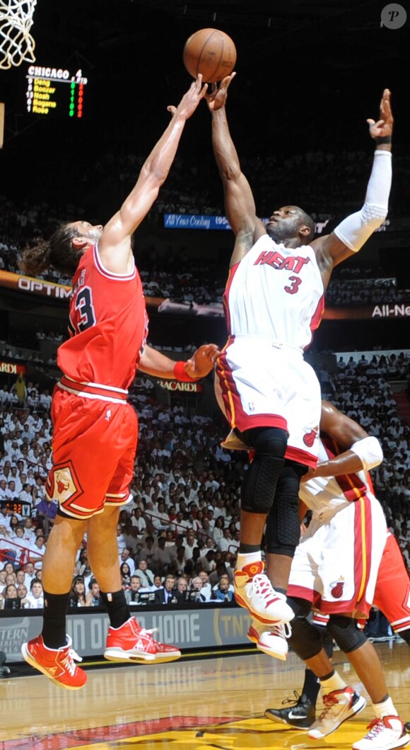 Joakim Noah et les Bulls se sont inclinés à domicile, le 22 mai 2011, face au Miami Heat dans le match 3 de leur finale de Conférence Ouest. Un match au cours duquel Noah s'en est pris à un supporteur, avec une insulte qui pourrait lui coûter cher.