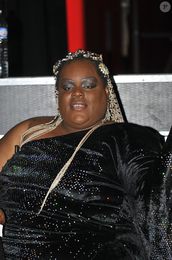 Diva Avari lors de la soirée de charité "Haiti Debout"qui a eu lieu au Palais des Congrès à Paris le samedi 21 mai 2011.