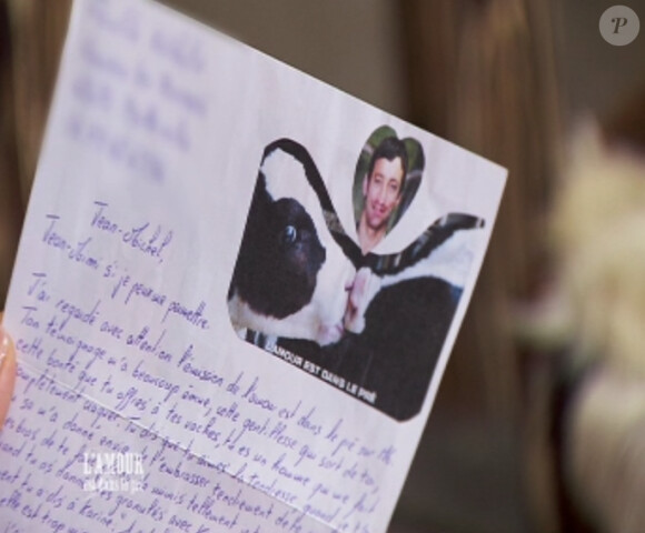 Découvrez les premières images de l'Amour est dans le pré saison 6. Jean-Michel découvre ses courriers. 