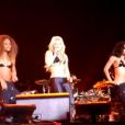 Shakira et ses danseuses à mis le feux à Barcelone pour son concert le 29 mai 2011 