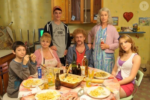 Jeff Tuche (Jean-Paul Rouve) et toute sa famille dans Les Tuche, un film d'Olivier Baroux en salles le 1er juillet 2011