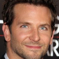 Nora Arnezeder : Après Ryan Reynolds, elle va jouer avec... Bradley Cooper !
