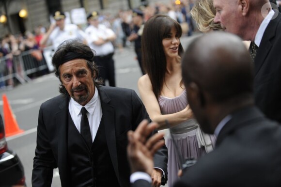 Al Pacino et Lucila Sola lors de la 65e cérémonie des Tony Awards au Jewish Community Center de New York, le 12 juin 2011.