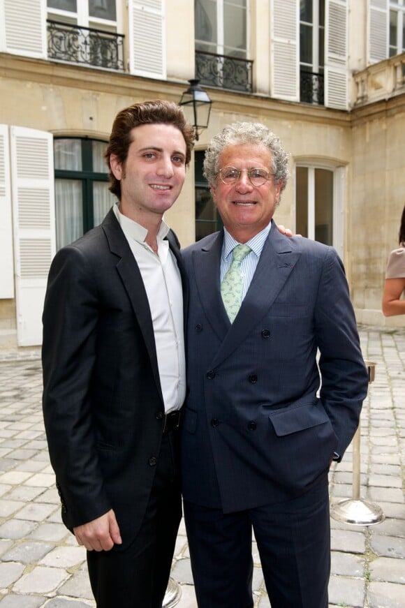 Adrien et Laurent Daussault lors du déjeuner Père & Fils, au Taillevent, à Paris, le mardi 14 juin 2011.