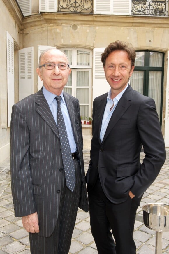 Stéphane Bern et son papa lors du déjeuner Père & Fils, au Taillevent, à Paris, le mardi 14 juin 2011.