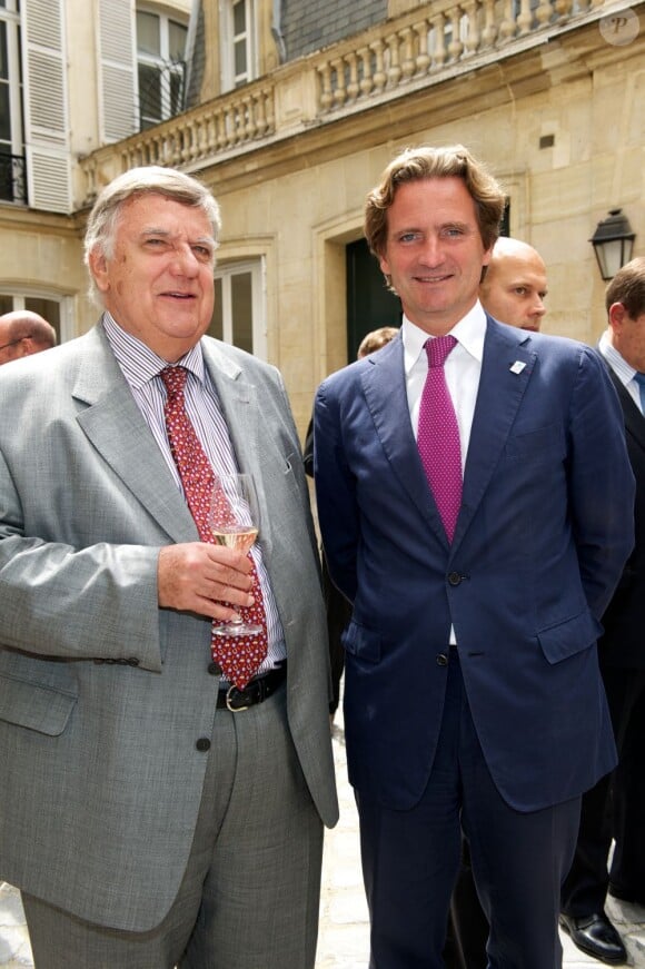 Charles et Jean-Michel Beigbeder lors du déjeuner Père & Fils, au Taillevent, à Paris, le mardi 14 juin 2011.