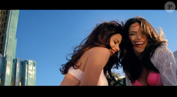 Adriana Lima et Alessandra Ambrosio dans le spot de la nouvelle collection Victoria's Secret