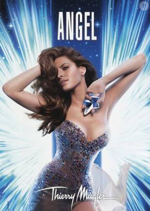 Eva Mendes pour le parfum Angel, de Thierry Mugler. Un ange véritable...