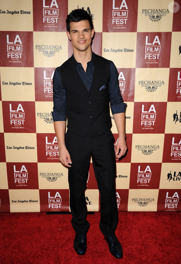 Taylor Lautner lors de la présentation lors du festival de Los Angeles du film A Better Life le 21 juin 2011