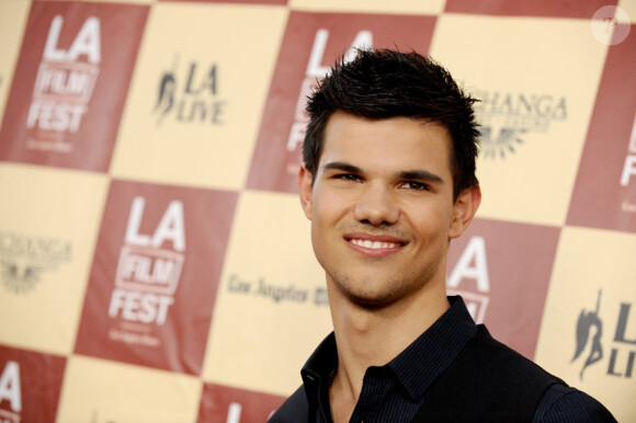 Taylor Lautner lors de la présentation lors du festival de Los Angeles du film A Better Life le 21 juin 2011