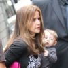 John Travolta, sa femme Kelly Preston et leurs enfants se rendent au restaurant Dave à Paris le 20 juin 2011