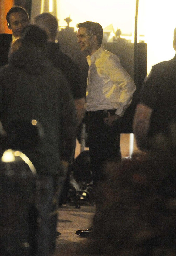 Robert Pattinson sur le tournage du film Cosmopolis à Toronto au Canada le 29 juin 2011