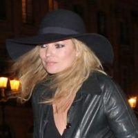 Kate Moss : De top rebelle à femme mariée, l'icône reste indétrônable