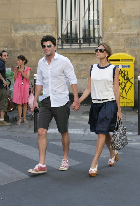 Eva Mendes et George Augusto, à Paris, le 1er juillet 2008.