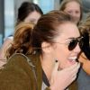 Miley Cyrus a, semble-t-il, remis le couvert avec son ex, Liam Hemsworth. Elle était surprise en sa compagnie le 22 juin 2011, à Brisbane en Australie.
