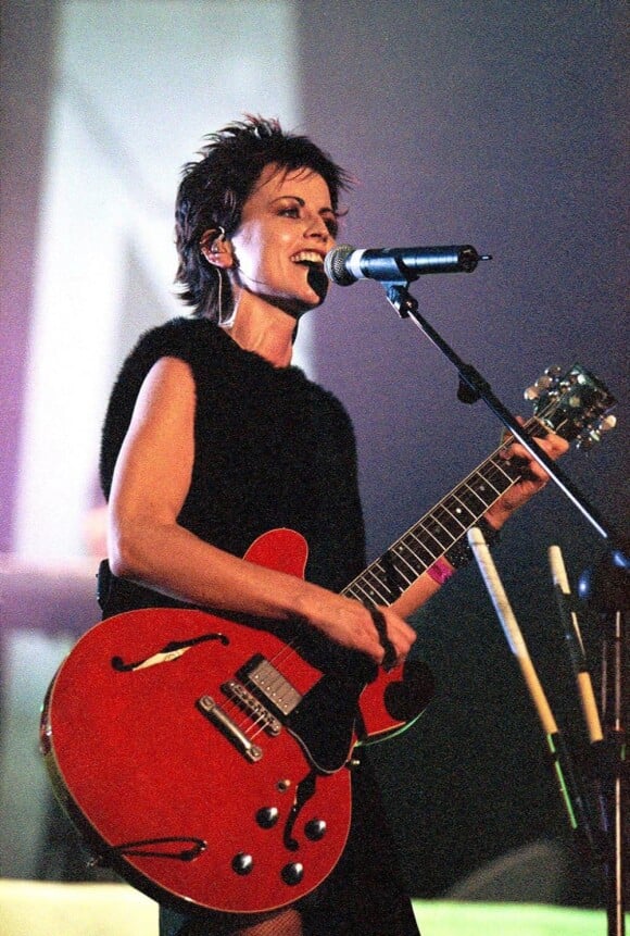 Dolores O'Riordan lors d'un concert des Cranberries à Londres, en juin 2000.