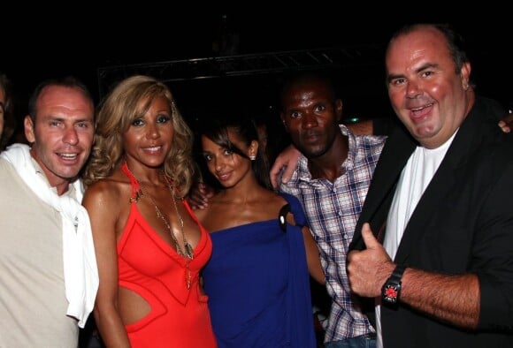 Alain Boghossian, Cathy Guetta, Eric Abidal et sa compagne, ainsi que Jacky à la fête de l'été au Byblos à St Tropez le 13 juillet 2011