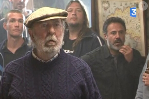 Image du reportage de France 3 sur le tournage du film Les Seigneurs avec Jean-Pierre Marielle et José Garcia