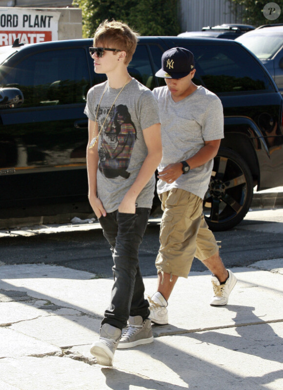Chris Brown et Justin Bieber se rendent dans un studio d'enregistrement à Los Angeles, lundi 18 juillet, pour travailler sur le nouvel album de ce dernier.