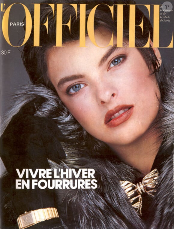 Les grands magazine comme L'Officiel Paris deviennent rapidement les terrains de jeu de Linda Evangelista. Novembre 1984.
