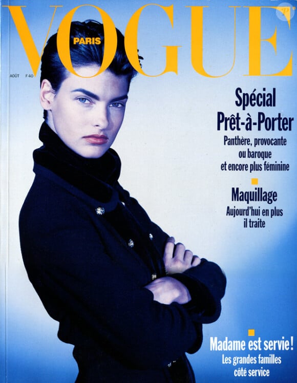 Voici en images les premières couv' du top canadien Linda Evangelista. Ici pour le Vogue Paris d'août 1989.