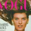 Voici en images les premières couv' du top canadien Linda Evangelista. Ici pour le Vogue Paris d'avril 1988.