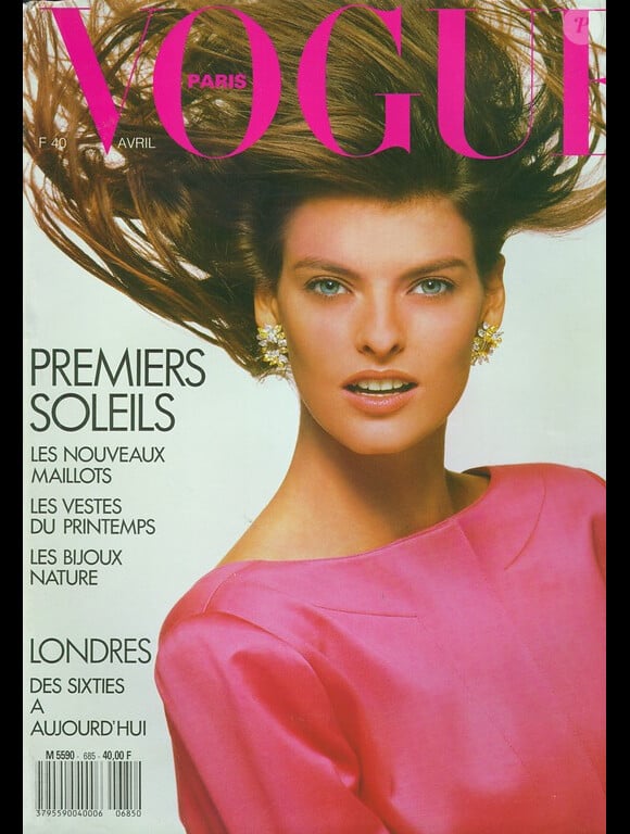 Voici en images les premières couv' du top canadien Linda Evangelista. Ici pour le Vogue Paris d'avril 1988.