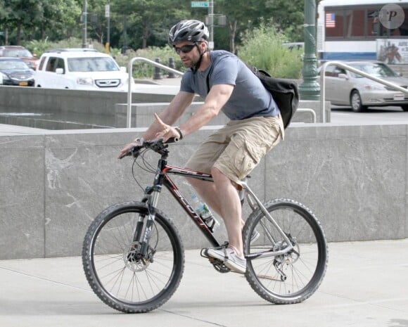 Hugh Jackman à vélo, sportif de l'extrême