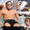 Diego Forlan, 32 ans, star uruguayenne de l'Atletico Madrid, se détend (photo : le 8 août 2011) à Miami en attendant la reprise de la Liga.