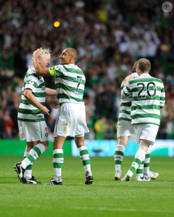 Henrik Larsson retrouvait les Bhoys du Celtic, le 9 août 2011 au Celtic Park, pour défier les légendes de Manchester United dans un match caritatif.