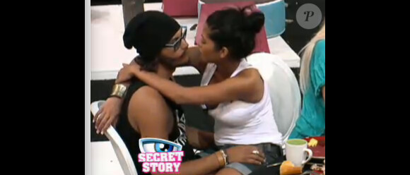 Ayem confie à Daniel qu'elle est en train de tomber amoureuse de lui (quotidienne du lundi 22 août 2011).