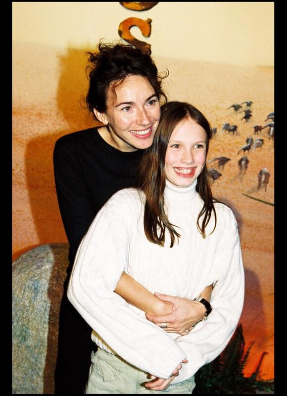 Mère et fille : Ana Girardot avec sa mère Isabel Otero en 2000