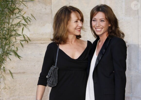 Mère et fille : Nathalie Baye et Laura Smet au festival de La Rochelle en septembre 2008