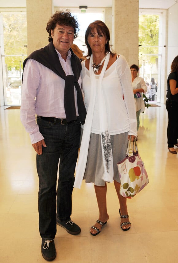 Robert Charlebois et sa femme lors de la clôture du festival du film francophone d'Angoulême le 28 août 2011