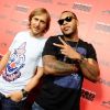 David Guetta avec Flo Rida fêtent la sortie de Nothing but the beat et de son documentaire sur Hollywood boulevard, à Los Angeles, le 30 août 2011.