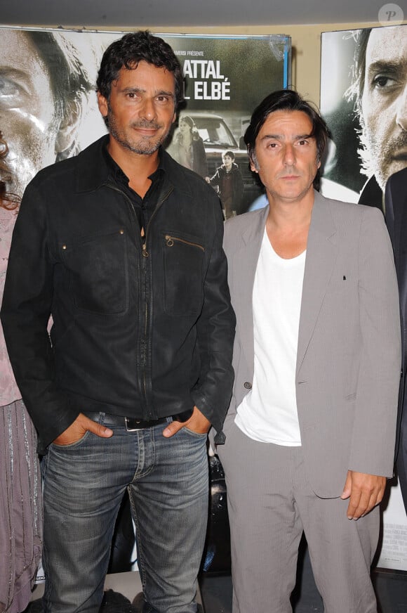 Pascal Elbé et Yvan Attal lors de l'avant-première du film R.I.F. (Recherches dans l'intérêt des familles) à Paris le 30 août 2011