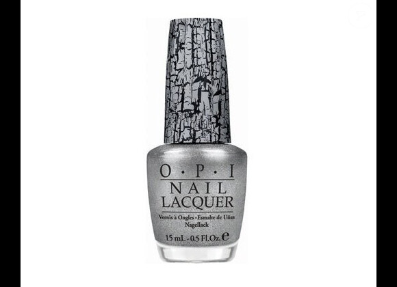 Les couleurs tendance de la rentrée : le gris
Vernis à ongles "Shatter" OPI, 13,90 €. 