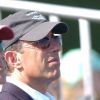 Jerry Seinfeld observe sa fille Sascha lors du Hampton Classic 2011 Horse Show, à Long Island, le 1er septembre 2011.