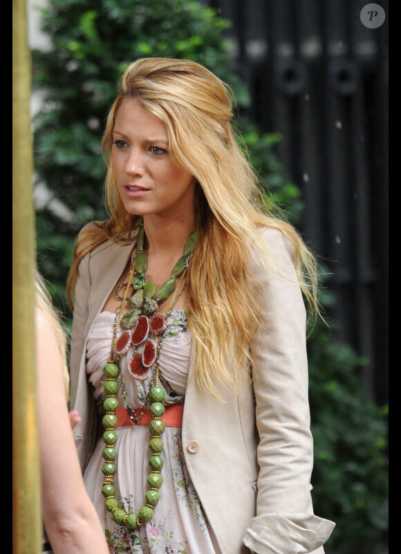 Blake Lively semblait perturbée sur le tournage de Gossip Girl, le 7 septembre à New York.