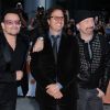 Bono, Davis Guggenheim et The Edge sur le tapis rouge du festival de Toronto le 8 septembre 2011